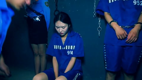 《毒蝎林潇琦末日》 第四集 毒蝎林潇琦和同伙被判死刑立即执行砸死镣五花大绑押赴刑场执行枪决 第1张