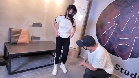小涵和她的变态体育老师（第二集） 紧身运动装 小白袜 恋足系列 捆绑强制玩弄 强高羞辱TK 第1张