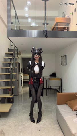 小糕炸金套装 黑丝魅魔修女单手套自缚 郊狼电击下还开门取外卖…口水直流 按耐不住的露出欲… 第1张