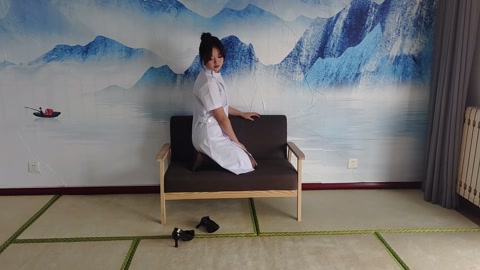找了一个互勉的摄影学徒 顺便把她玩了 第1张