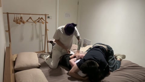 服务员的突击 第1张