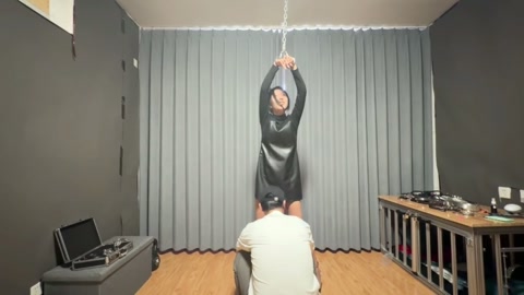 柒月拘束的一天 第1张