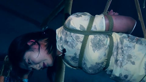 死牢中的对决（上集）三名女囚爱好者在死囚牢中轮流体验 第1张