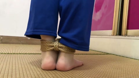 水灵 直臂驷马绑脚趾 学生妹再次被骗 直臂驷马 第1张