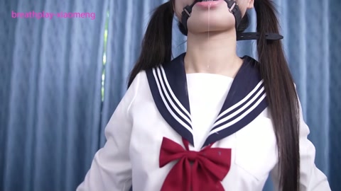 盲片呼吸控制，强制高潮的同时还能走路吗？插入式罚站架固定，限流阀呼吸面罩和呼吸袋 第1张