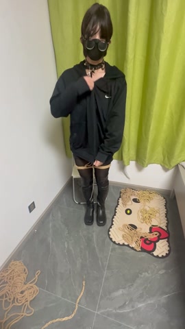 绑架黑丝长筒靴女特工 第1张