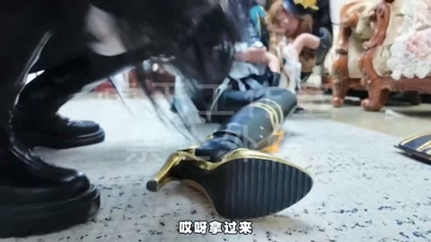 伪盟 两名特工奉命潜伏，长期监视一名反派目标，持续的蹲守迟迟没有突破性线索，其中一名特工的内心愈发焦... 第2张