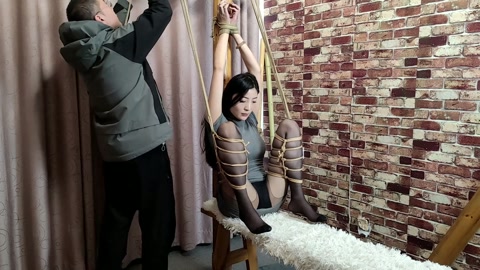佳佳极限强高 停不下来的感觉 第2张