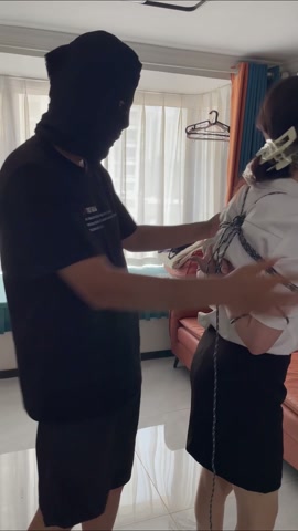 入室捆绑 丝袜塞嘴 挣扎解缚 第2张