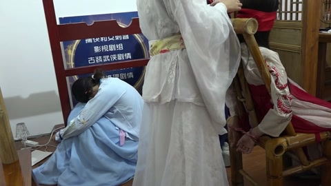 几个大学生古装断案抓捕审讯刑具，捆绑剧情，无厘头简单剧情 第四集 第2张