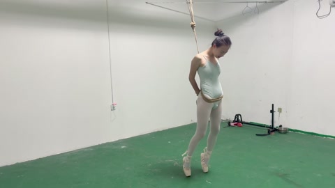 挑战两小时极限踮脚吊1 第2张