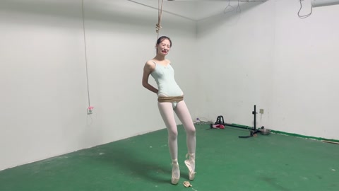 挑战两小时极限踮脚吊2 第2张