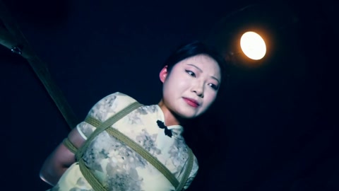 死牢中的对决（上集）三名女囚爱好者在死囚牢中轮流体验 第2张