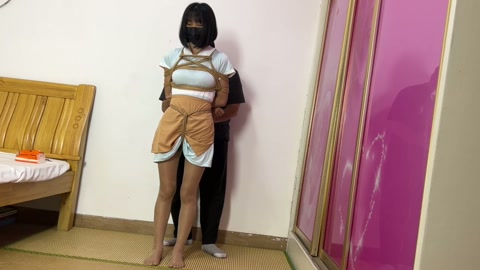 红豆员工没完成业绩怎么处理 驷马起来让她认错 肉丝制服 第2张