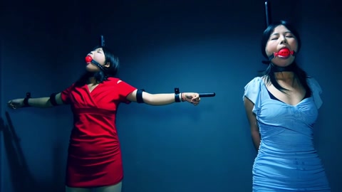 绝境面试，血色圈套（下集）逃跑失败的女大学生被抓回后 第2张