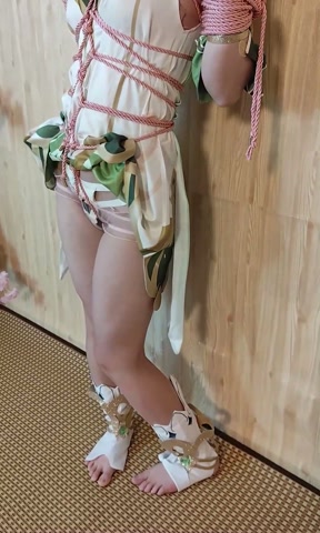 《草神纳西妲（2）（正片）》小草神的罚站地狱，三种罚站姿势，啵啵贝棒棒齐上阵，超色龟甲缚，强制分腿！... 第3张