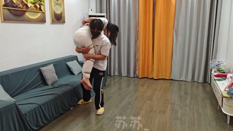 全身捆绑扛起打PP 第3张