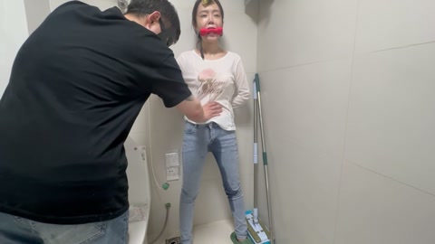 双人灌肠游戏+失禁惩罚挑战（下部） 第3张