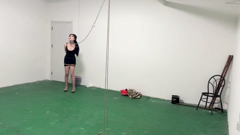 后手观音铁链锁颈密室逃脱 第3张