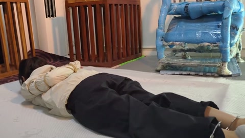 小月五花捆绑，脚镣，斩首游戏 第3张