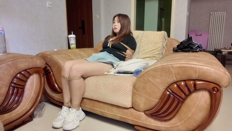 我的祖传手链  挣扎 迷晕 捆绑 逼问 恐吓 要挟 虐腹 枪决 第3张