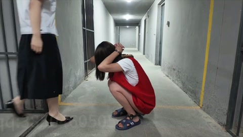新模特晓晓面试试镜剧 本视频是新人模特晓晓面试试镜拍摄。 剧情：王闵做为一名法律系大学生，毕业后又在... 第3张
