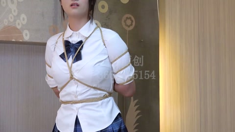 新模试镜 姗姗JK白丝 胸大无脑女 第3张