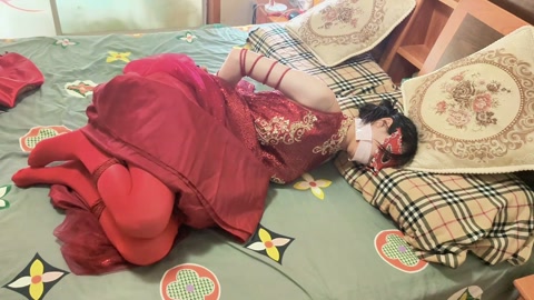 晓森妹妹中式婚服红色丝袜的五花分腿td放置 第3张