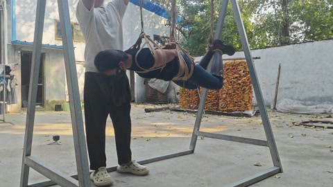练习吊缚 模特慧慧，上次拍过一次驷马吊，爽的一批 这次又来了，双机位拍的 今天拍的分别有反吊和正吊 第3张