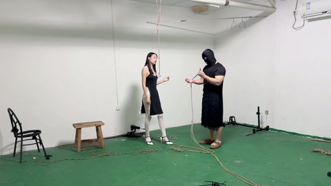 罪恶男m反制猥亵女s恋足舔舐 第3张