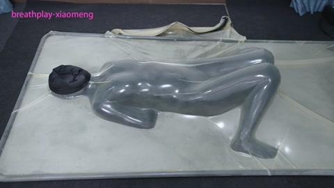 超紧真空床空肺窒息玩弄！泳帽，呼吸袋，乳胶贴脸横膈膜抽搐 第3张