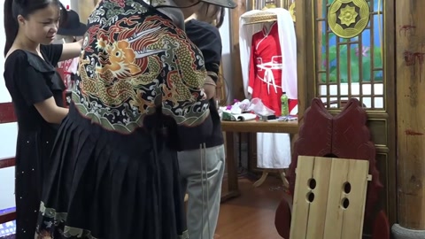 几个大学生古装断案抓捕审讯刑具，捆绑剧情，无厘头简单剧情第六集 第4张