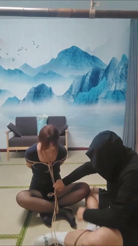 向女生献花（下） 第4张