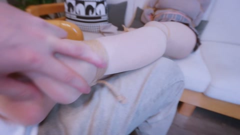 女生把男友捆绑好塞进衣柜，被我趁机捂晕，醒来后女生不害怕反而很主动，那还说啥，股绳，皮鞭伺候上，居然... 第4张