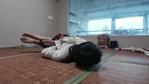客户线下体验约绑女大学生菲菲拍摄的小剧本 第4张