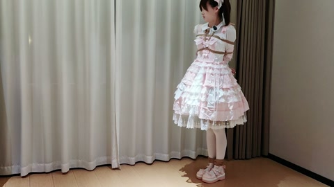 小云首次尝试lolita 站立挣扎+移动 床上被刺轮 第4张