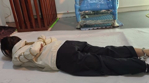 小月五花捆绑，脚镣，斩首游戏 第4张