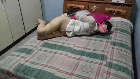 户外太吓人了  日式小高手加脚镣去户外，太吓人了，到处都是人，从天亮拍到天黑，脚镣进出电梯当啷当啷响... 第4张