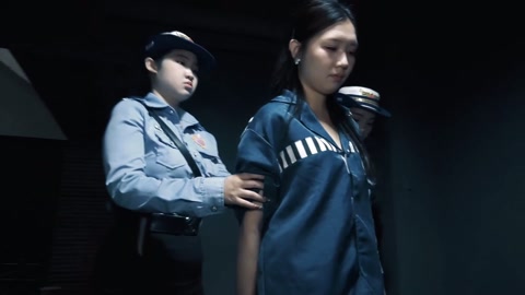 正邪囚局（下集）女毒贩因贩卖毒品数额巨大且背负多条命案被判死刑砸死镣野外执行枪决 第4张