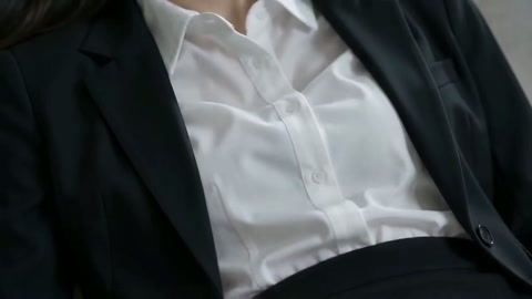 学生迷晕绑架美女老师，把她调教成女奴 第5张