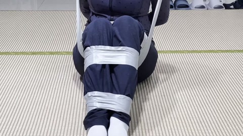 小樱白袜驷马胶带捆绑+严实的封嘴 第5张