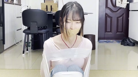 小羽白袜与双重封嘴，驷马下的小羽，有点“可爱” 第5张