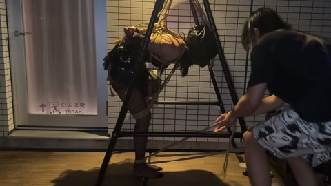 情侣主奴 又反奴为主 骗黑丝小恶魔女友练绳吊缚 第5张