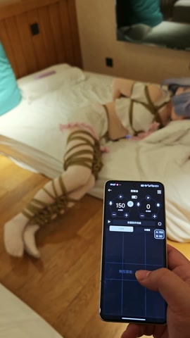 kig莫宁日式紧缚+郊狼200真实电击反应 强烈电击疯狂颤抖 床上M字开腿强制固定 电击挣扎无法逃脱 第5张