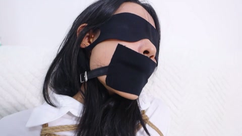 《女侦探3》 女侦探被老板发现，落入老板手中成了名副其实的肉奴秘书(无内炮机棒入体蛋蛋M腿固定股绳牵... 第6张