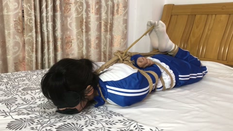 佳怡不遵守校规的下场 被教导主任驷马欺负之后不得不老老实实 第6张