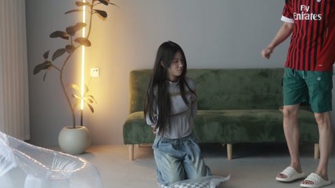 女贼偷盗被抓 第6张