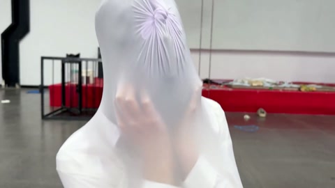 无人之境-自缚解压被老板抓包的女职员 第6张