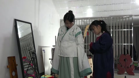 演员古装铁链五花捆绑，砝码脚镣，双脚镣，鱼形木枷锁，简单剧情 第6张