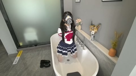 连体油光白丝JK双马尾，绳宠罐罐入体玩具放置挣扎，一边高C一边拼命挣扎，真空袋不留一丝空气，放任罐罐... 第6张